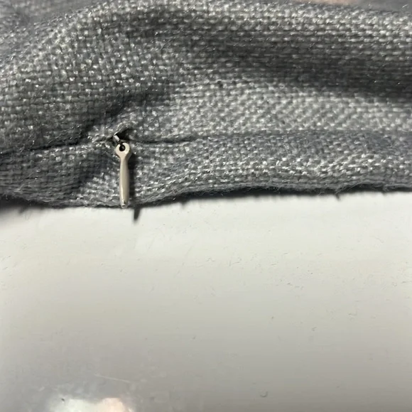 Sunflower 🌻 2 Sunflower Pillow Covers 18 X 18 - Picture 3 of 3